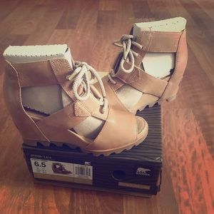 Sorel Joanie lace wedge